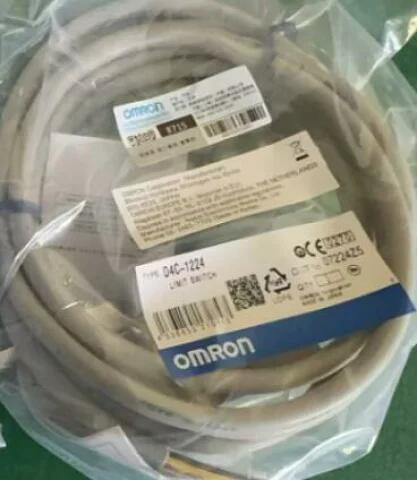 【新品★貨物輸送無料】10個書き割り OMRON オムロン D4C-1224 リミットスイッチ【６ヶ月引きうける】