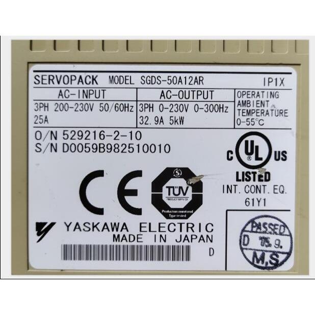 新品【 ★貨物輸送無料 】 YASKAWA サーボ１番ウッド SGDS-50A12AR【６ヶ月引きうける】