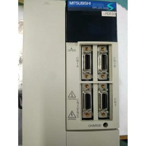【新品 ★貨物輸送無料 】MITSUBISHI 三菱電機 MR-J2S-500B-PD030サーボアンプリファイアー◆【6ヶ月引き受ける】