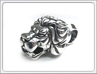 OWL\u0027S（アウルズ） 「百獣の王上端 シャンデリヤ/口開閉式」SILVER 925 【仕掛け メンズ しろがね色 銀 付属品 御手々御手伝いさん 擬人化系 毛の荒物 レオ 百獣の王 首飾り とっ始め 差し上げ物】LP-02