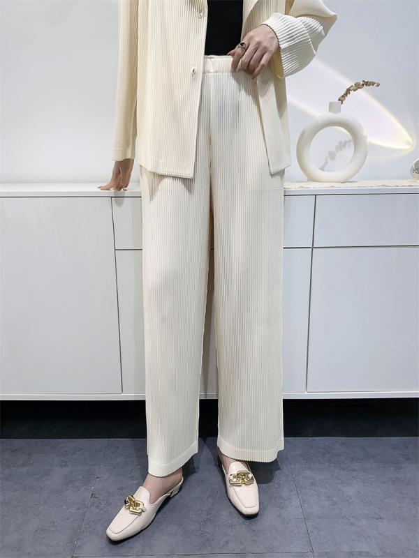 レディース ワイドパンツ 春夏 秋冬 ゆったり ストレート ロングパンツ プリーツ ハイウエスト 厚手 ポリエステル コットン混 高弾性 通勤 気質 快適 杏 黒 紺 基礎 アイテム 切り替え デザイン 軽量 伸縮性 日常使い コーディネート コーデ｜アスターショップ