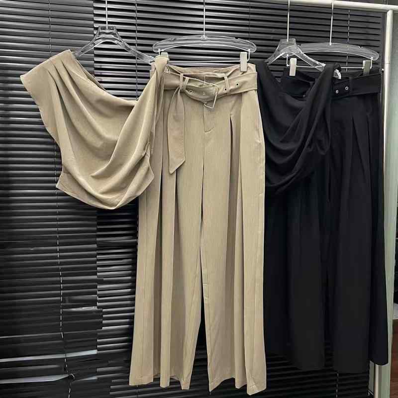 レディース トップス セットアップ 斜肩 ティーシャツ ワイドパンツ 長ズボン コットン 無地 黒 深カーキ 純色 露肩 三分袖 甘辛スタイル カジュアル 私服 気質 ファッション 免・聞 夏|アスターショップ
