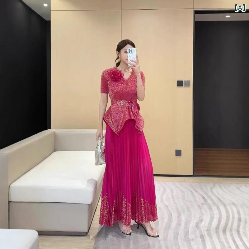 レディース トップス スカート セット 2025 夏 立体花 デザイン 不規則 紐 ウエスト ギャザー プリーツ Aライン 半丈 スカート Vネック 短袖 人気 要素 ポリエステル 素材 95%以上 気質 通勤 スタイル 気質 優雅 ピンク 橙 オレンジ｜アスターショップ 8,326円