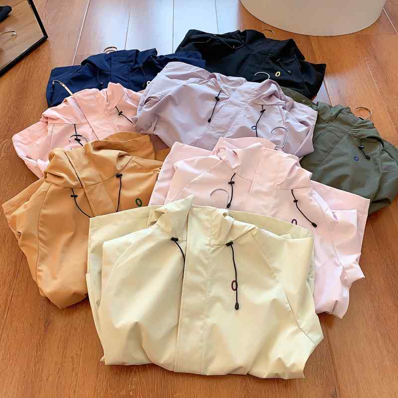 レディース 防水 防風 連帽 ジャケット 収腰 型 長袖 POLO 領 皮革 切り替え 綿 スパンデックス 素材 黒 深藍 ピンク 純色 春季 私服 御姐 風 機能 性 トップス 軽量 通勤 普段使い ハイエンド スタイル|アスターショップ