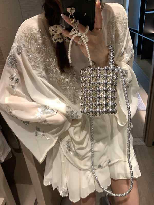 シャツ レディース 春夏 刺繍 亮片 立領 珍珠ボタン 吊り紐 セット 女性用 ポリエステル 雪? 生地 純色 長袖 開衫 丸首 単排ボタン 中国風 復古 スタイル 普通丈 白色 軽量 通気性 涼しい 日常使い トップス ブラウス 刺繍柄 光沢 装飾 コ｜アスターショップ