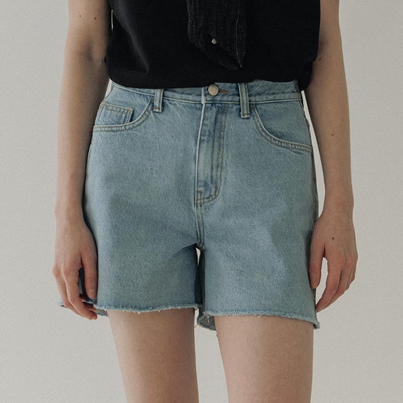 レディース デニム ショートパンツ コットン 素材 直筒 ハイウエスト 5分丈 春夏 デニム 生地 洗い加工 韓国風 スタイル ゆったり シルエット ブルー 黒 通勤 普段使い アウトドア 軽量 伸縮性 再生繊維 混紡｜アスターショップ