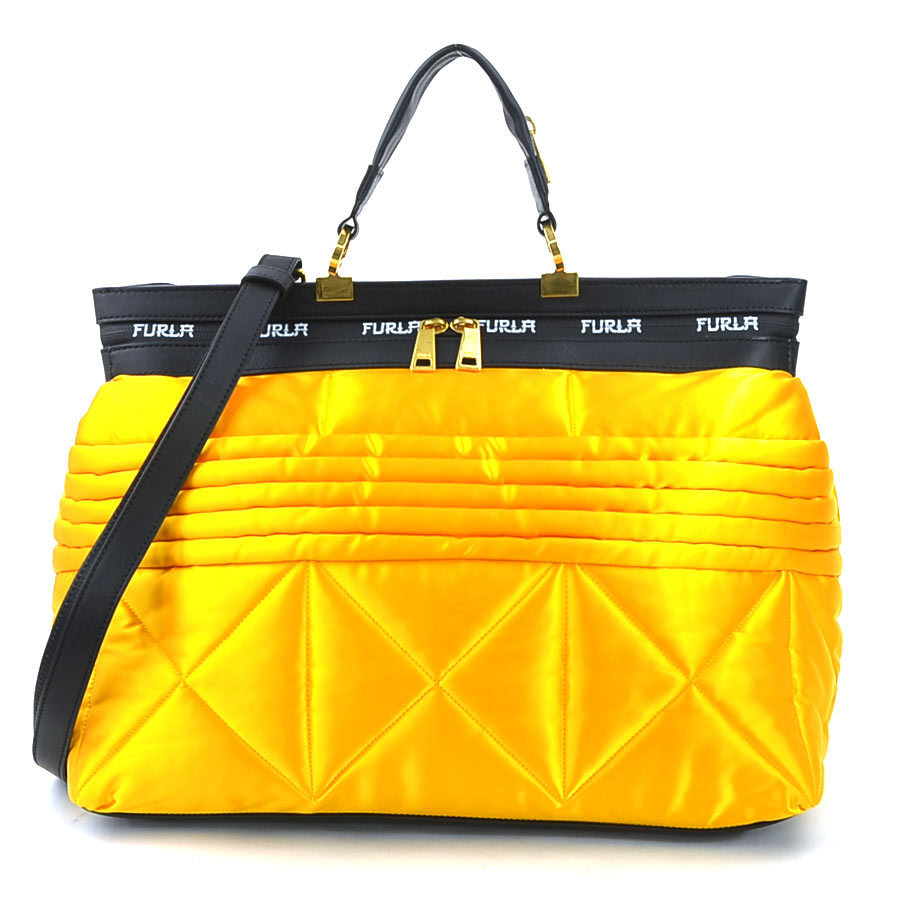 美品　フルラ　ハンドバッグ　レザー　本革　ホワイト　金具　自立　ワンポイント 美品 フルラ ハンドバッグ レザー 本革 ホワイト 金具 自立 ワン
