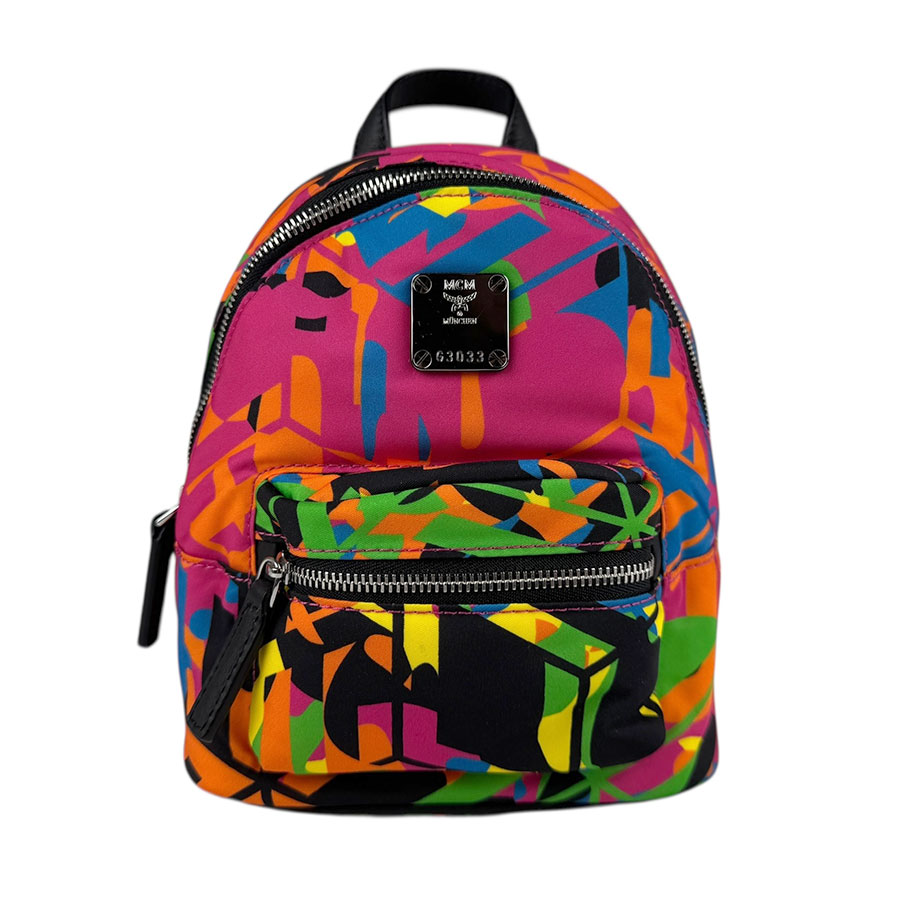 極美品 エムシーエム ボディバッグ ロゴ柄 MCM（エムシーエム）の「MCM/エムシーエム/クロスボディバッグ