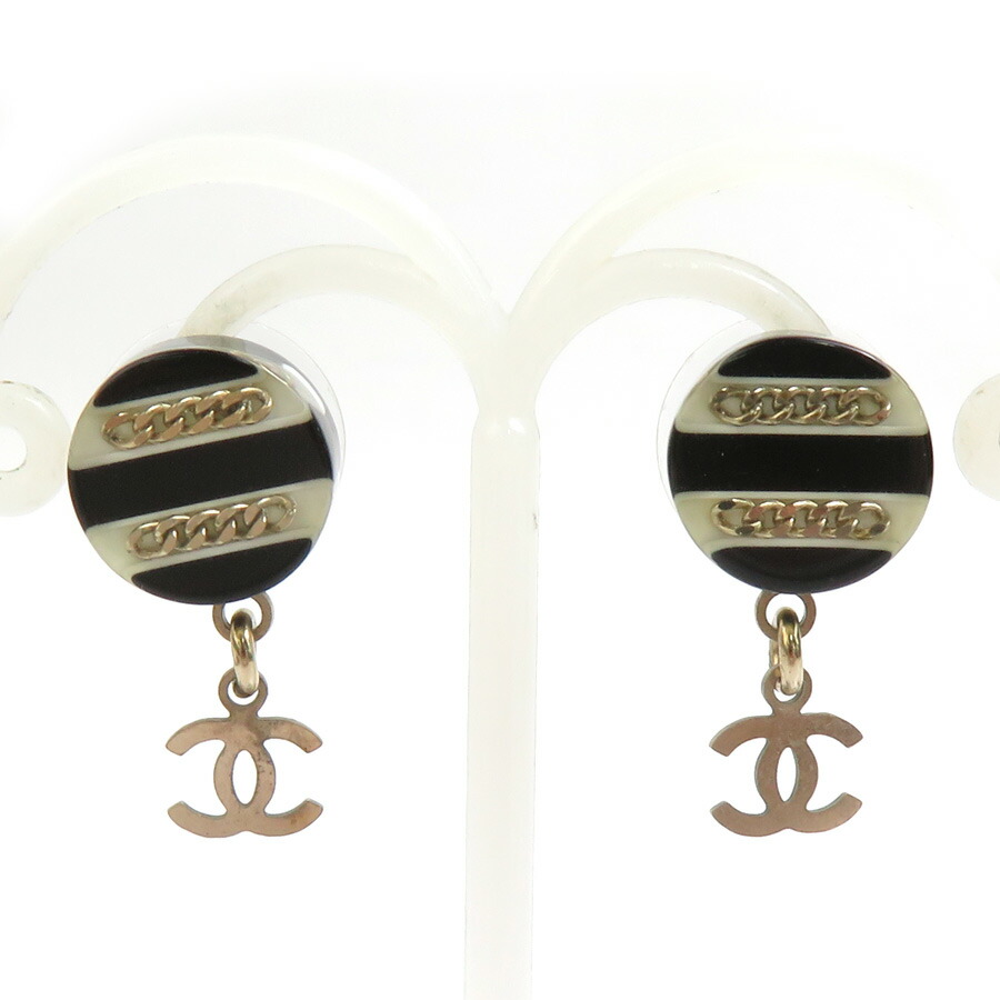 シャネル CHANEL ピアス レジン/メタル ブラック×ホワイト×ゴールド レディース 送料無料【中古】 r10618g