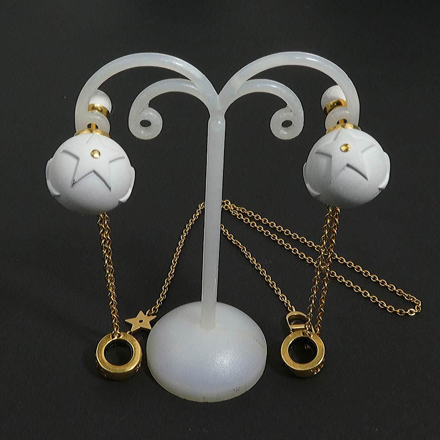 楽天市場】クリスチャンディオール Christian Dior ピアス AirPods Pro