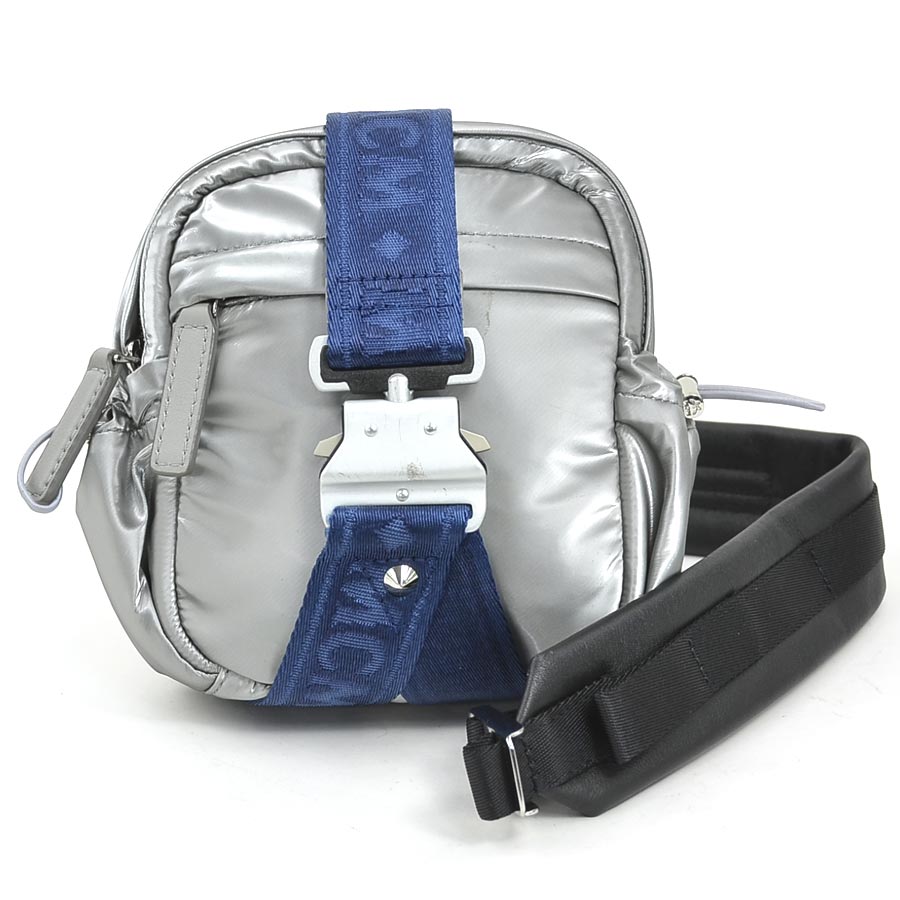 エム シー エム MCM ショルダーバッグ PVC シルバー×ブルー ユニセックス 送料無料【中古】 r10960a