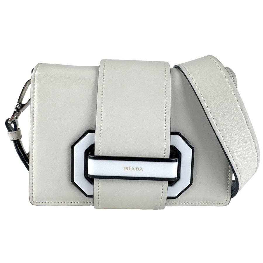プラダ PRADA ショルダーバッグ レザー アイボリー レディース 送料無料【中古】 z8502