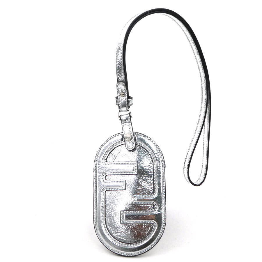 フェンディ FENDI パスケース レザー シルバー ユニセックス 8M0475-AISP 送料無料【中古】 56556a|ブランドバリュー
