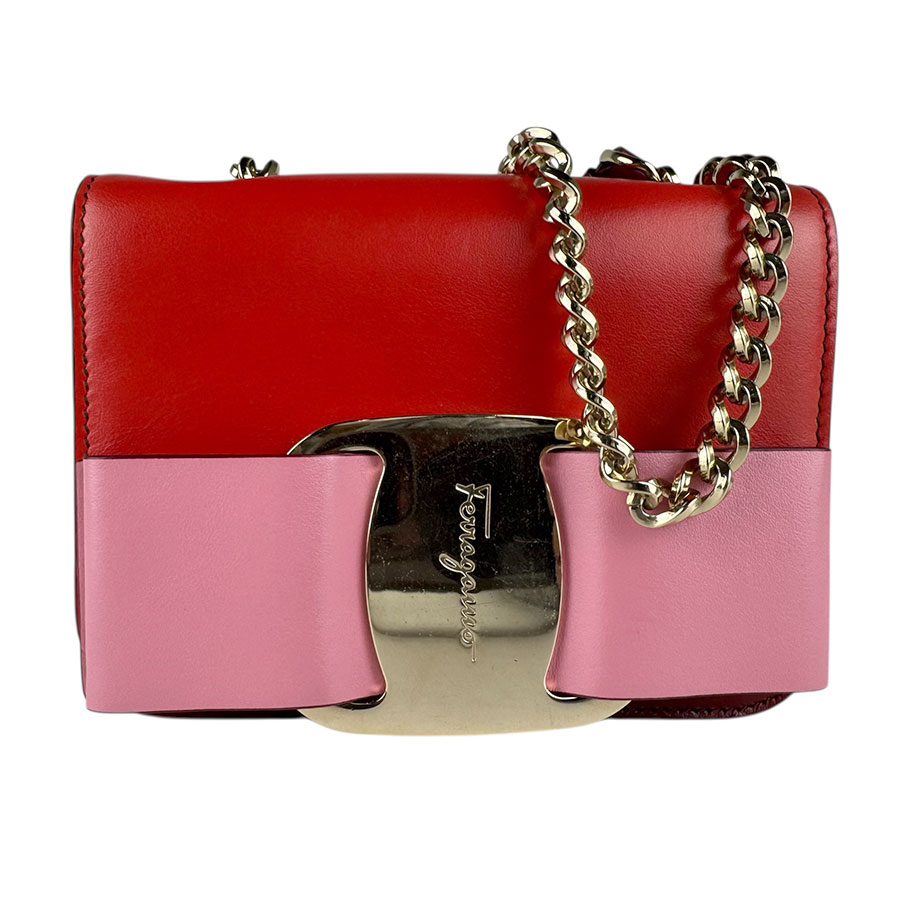 サルヴァトーレフェラガモ Salvatore Ferragamo ショルダーバッグ ヴァラリボン なめし革 赤いこと/サクラ色 レディース 貨物輸送無料【中古】 z9013