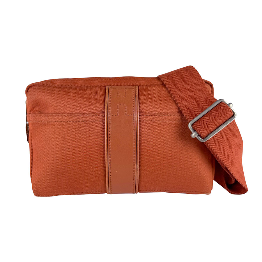 エルメス HERMES ウエストバッグ ボディバッグ アカプルコ ポシェット サンチュール トワルシェブロン オレンジ ユニセックス 送料無料【中古】 z9874｜ブランドバリュー 54,800円
