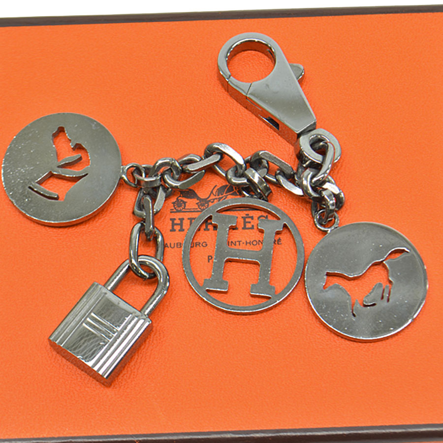 Off Hermes エルメス Olga Amulet 5 レザー バッグチャーム Www Tonna Com