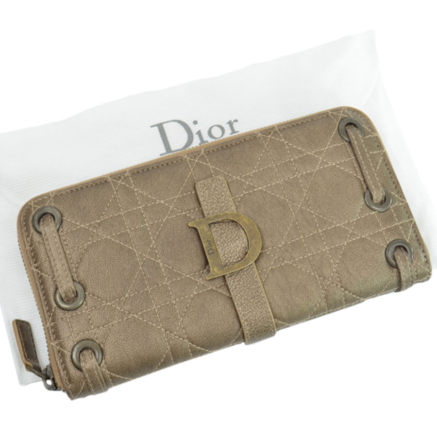 楽天市場 クリスチャンディオール 長財布 シャンパンゴールド レザーｘ金属素材 ラウンドファスナー Christian Dior レディース 中古 定番人気 R76b ブランドバリュー