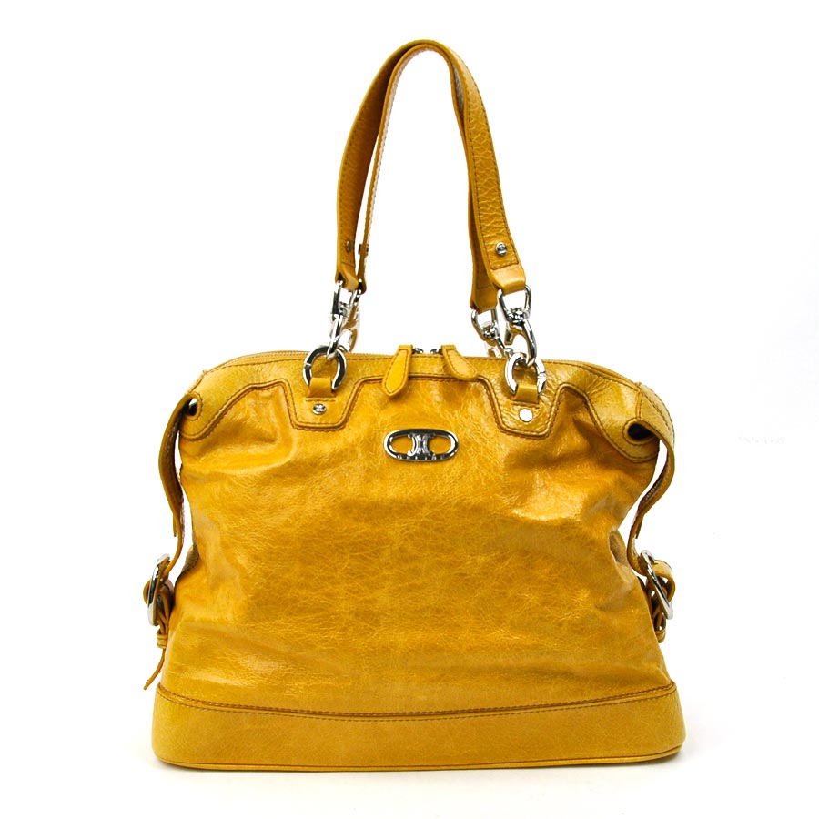 日本限定モデル衝撃価格 Celine レディース レディース パテントレザー シワ加工 セリーヌ ショルダーバッグ 定番人気 Celine T39 ブランドバリュー セリーヌ イエローxシルバー金具 セリーヌ ショルダーバッグ パテントレザー シワ加工 イエローx