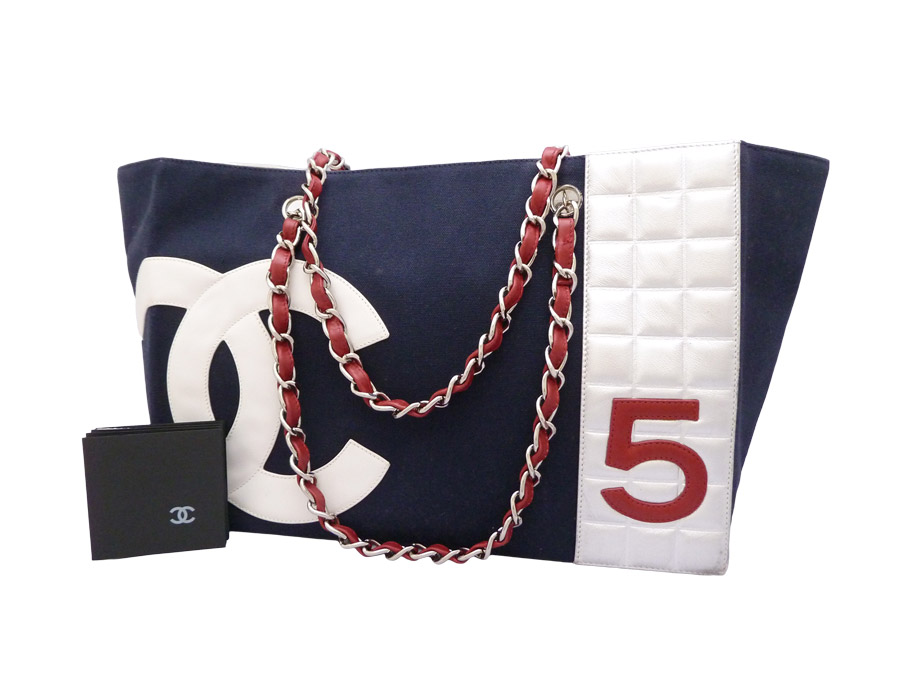 香奈尔chanel包这里标记cc logo no.