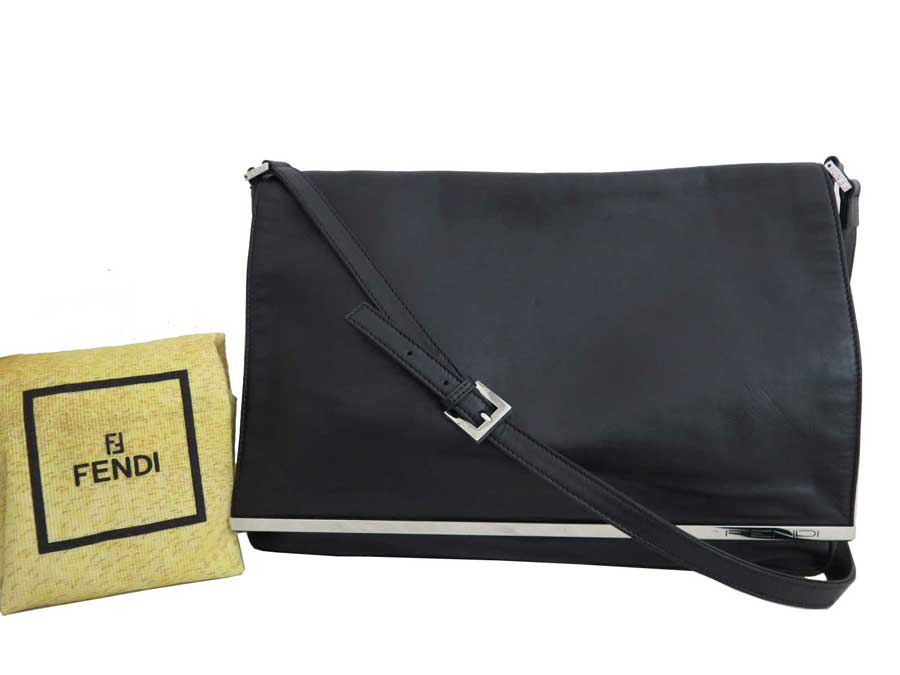 Brandvalue Fendi Bag Logo Black X Silver Metal Ings Basic Pority Used Fendi Logo Bag Shoulder Clutch Lady S Black X Silver Metal Ings Leather