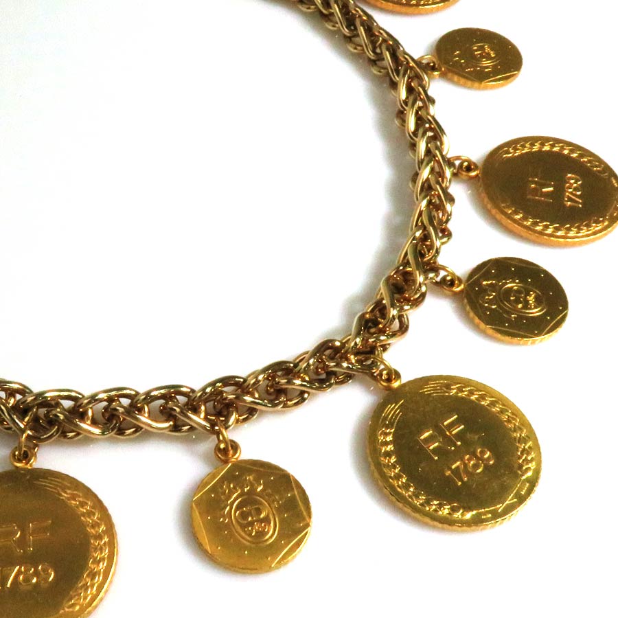 クリスチャンディオール ネックレス メダル コイン 13連 ゴールド 金属素材 Christian Dior レディース 送料無料 中古 定番人気 913f Magazinpegas Cz