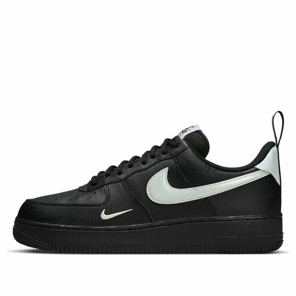 Nike ナイキ メンズ スニーカー  【Nike Air Force 1 \u002707 LV8 UT \u0027Black Metallic Silver\u0027 DX8967-001】  大きさ US_6(24.0糎)