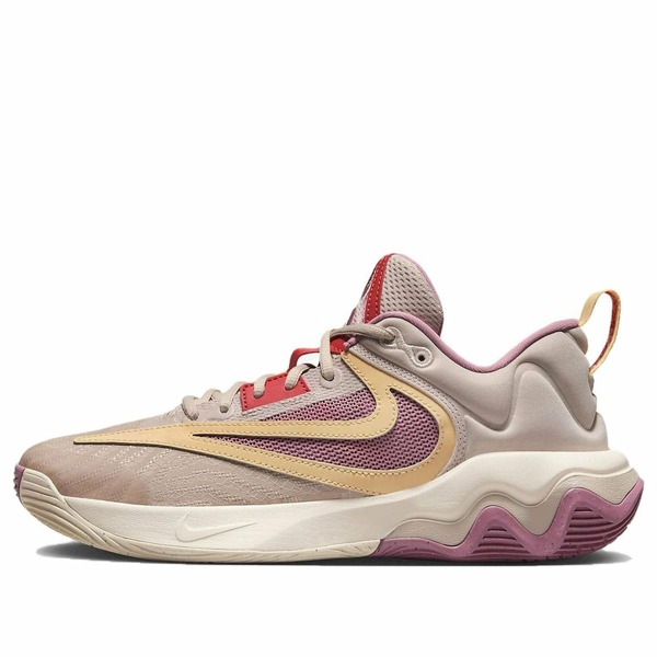 Nike ナイキ メンズ スニーカー  【Nike Giannis Immortality 3 \u0027Fossil Stone Celestial Gold\u0027 DZ7533-200】  大きさ US_5.5(23.5糎)