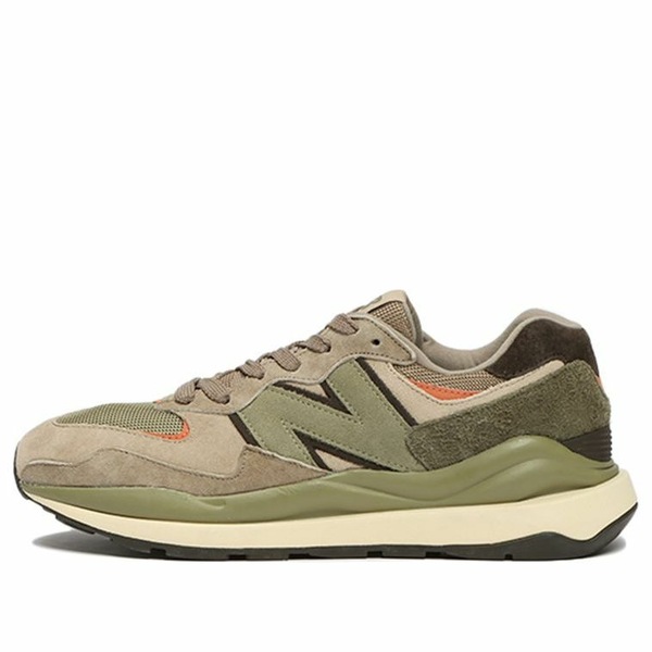 New Balance ニュー平衡にする メンズ スニーカー  【New Balance 57/40 \u0027Mushroom Sweet Caramel\u0027 M5740RSB】  大きさ US_8(26.0糎)
