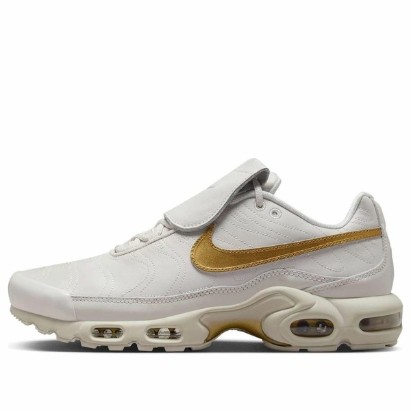 Nike ナイキ メンズ スニーカー 大気圏マックス 【Nike Air Max Plus Tiempo \u0027White Metallic Gold\u0027 HV2541-001】  大きさ US_M_15