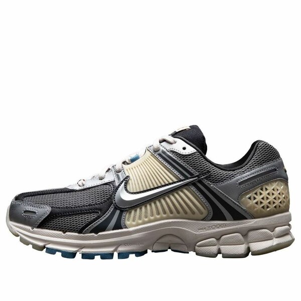 Nike ナイキ メンズ スニーカー 【Nike Air Zoom Vomero 5 \u0027Black Silver Phantom\u0027 HQ3449-001】  大きさ US_8(26.0糎)