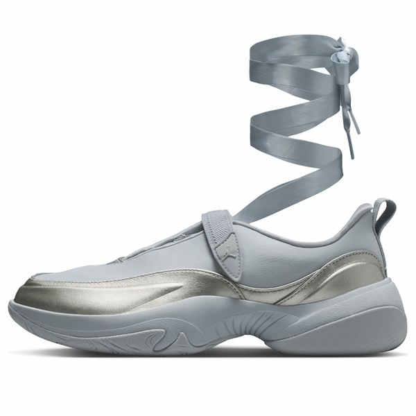 Jordan ジョーダン レディース スニーカー 【(WMNS) Air Jordan Pointe 'Metallic Silver Smoke Grey' IB8597-002】 サイズ US_8.5(25.5cm)｜asty