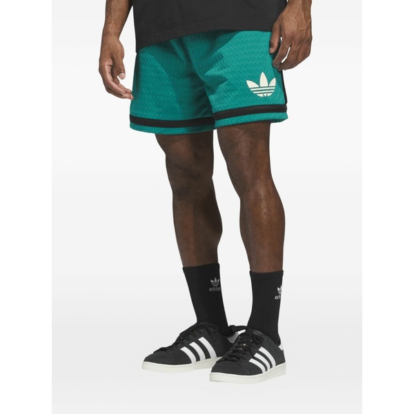 アディダス レディース 心地好いズボン下 ボトムス Logo-detail shorts Green