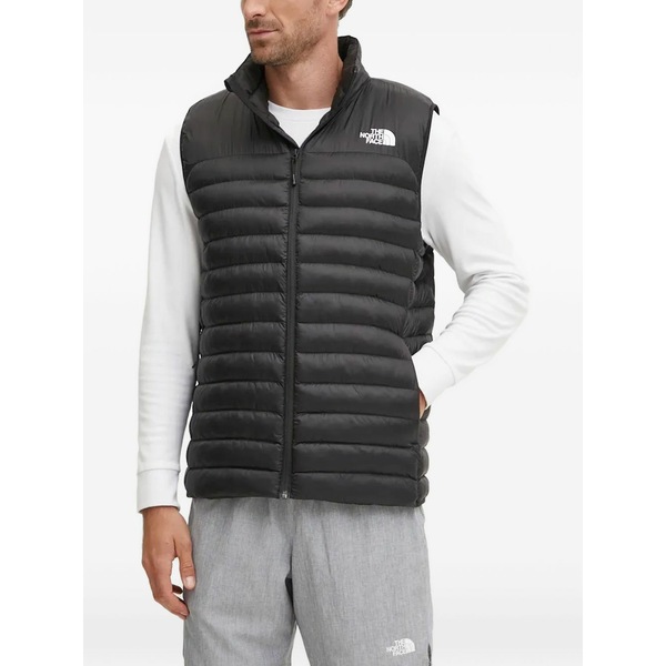 北の方人間の顔 メンズ 厚地の外套 アウター Terra peak zip padded gilet Black