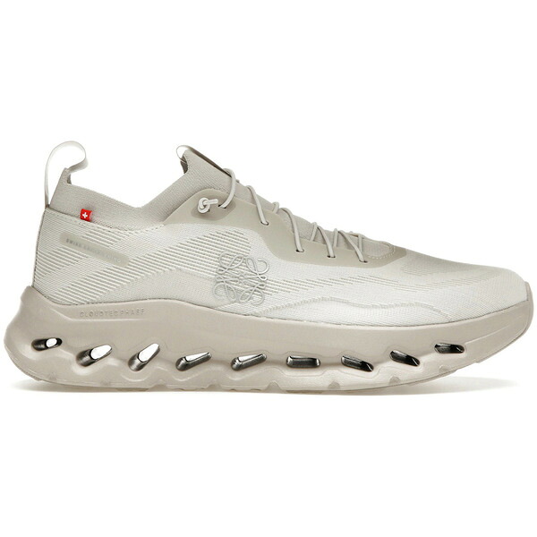 On オン レディース スニーカー  【On Running Cloudtilt LOEWE Sand (Women\u0027s)】  大きさ US_5(22.0糎) Sand