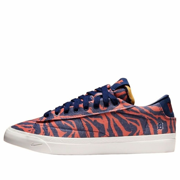 Nike ナイキ メンズ スニーカー  【Nike x Devin Booker Blazer Low \u0027Safety Orange\u0027 HQ2054-801】  大きさ US_6(24.0糎)
