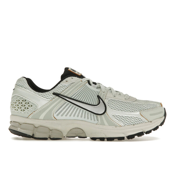 Nike ナイキ レディース スニーカー  【Nike Zoom Vomero 5 Light Silver Chrome (Women\u0027s)】  大きさ US_7(24.0糎) Light Silver/Chrome/Light Bone/Black/Light Iron Ore