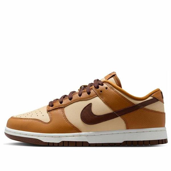 Nike ナイキ レディース スニーカー  【(WMNS) Nike Dunk Low SE \u0027Desert Ochre Cherry Charm\u0027 HQ7487-700】  大きさ US_5.5(22.5糎)