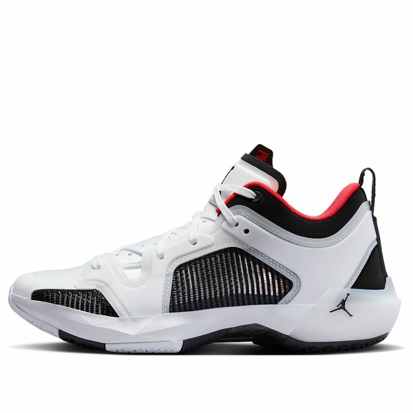 Jordan ジョーダン メンズ スニーカー  【Air Jordan 37 Low \u0027Siren Red\u0027 DQ4122-100】  大いさ US_7(25.0珊) スニーカー-靴