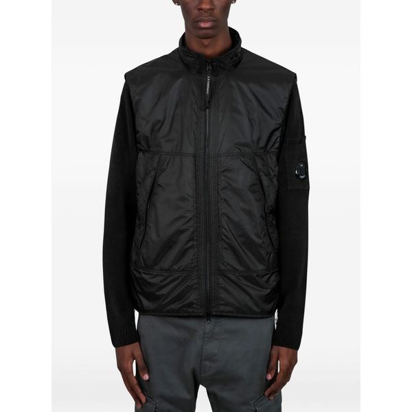 シーピーカンパニー メンズ ジャケット＆ブルゾン アウター Zip-up logo-detail gilet Black｜asty