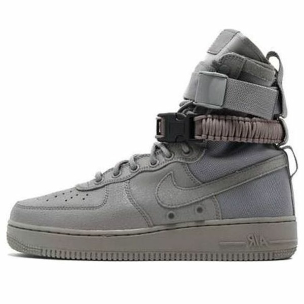 Nike ナイキ メンズ スニーカー  【Nike 空想科学小説 Air Force 1 QS \u0027Dust\u0027 903270-001】  大いさ US_8.5(26.5糎)