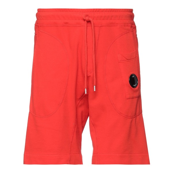 【送料無料】 シーピーカンパニー メンズ カジュアルパンツ ボトムス Shorts & Bermuda Shorts Red｜asty