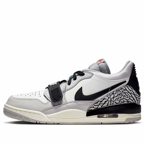 Air Jordan ジョーダン メンズ スニーカー 【Air Jordan Legacy 312 Low 'Tech Grey' CD7069-101】 サイズ US_7(25.0cm)｜asty