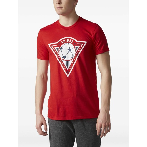 アディダス メンズ ティーシャツ トップス United states of believers t-shirt  Red