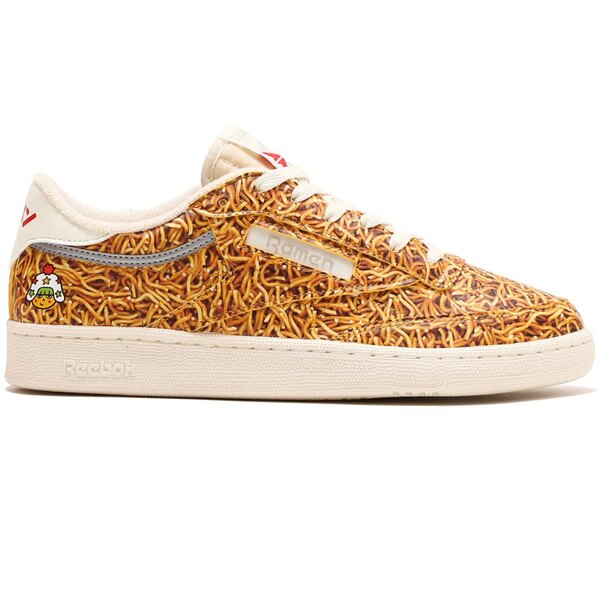Reebok リーボック メンズ スニーカー  【Reebok Club C atmos Baby Star Ramen】  大きさ US_7.5(25.5珊) Chalk/Core Black/Modern Beige