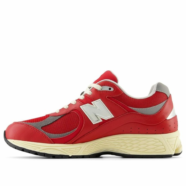 New Balance ニューバランス メンズ スニーカー 【New Balance 2002R Sneakers 'Red' M2002RIE】 サイズ US_7(25.0cm)|asty