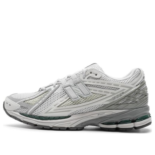 New Balance ニュー平衡にする メンズ スニーカー 【New Balance 1906R \u0027Silver Grey\u0027 M1906RGP】  大いさ US_7(25.0糎) 靴-スニーカー-メンズ靴