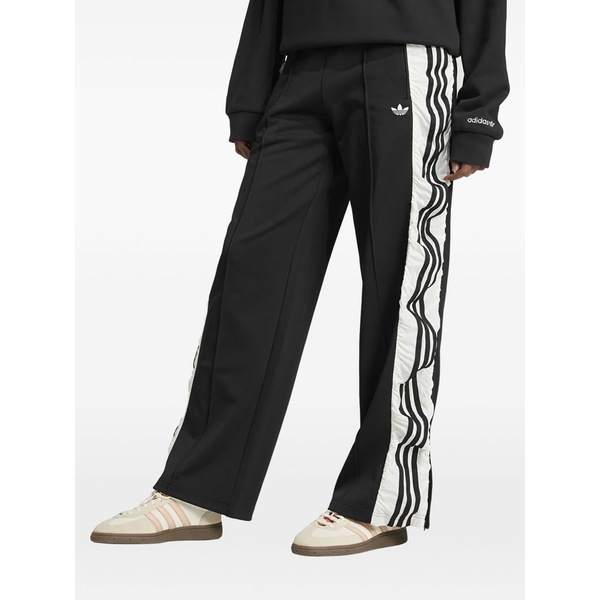 アディダス レディース カジュアルパンツ ボトムス Stripe-detail track pant Black｜asty