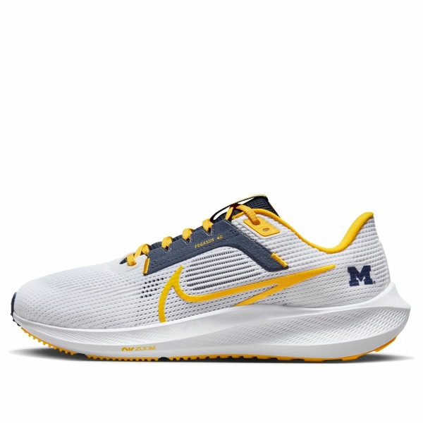 Nike ナイキ メンズ スニーカー  【Nike Air Zoom Pegasus 40 \u0027Michigan\u0027 DZ6001-100】  大きさ US_9(27.0糎)