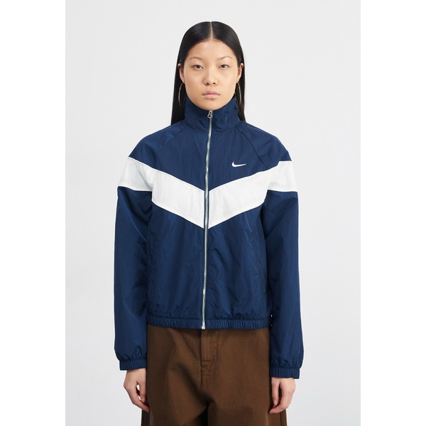 【NIKE ACG/ナイキエーシージー】ナイロンジャケット 楽天市場】【中古】NIKE ACG SIERRA LIGHT JACKET DX7881-325