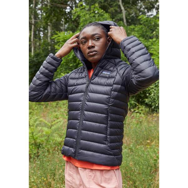Patagonia フード付きダウンジャケット ブラック 女性用 S Patagonia Down Sweater Women's Jacket | Alpine / Apparel